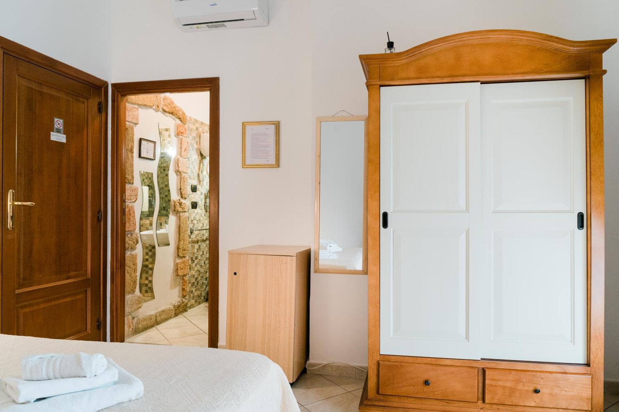La Marmora Hotel อาลเกโร ภายนอก รูปภาพ